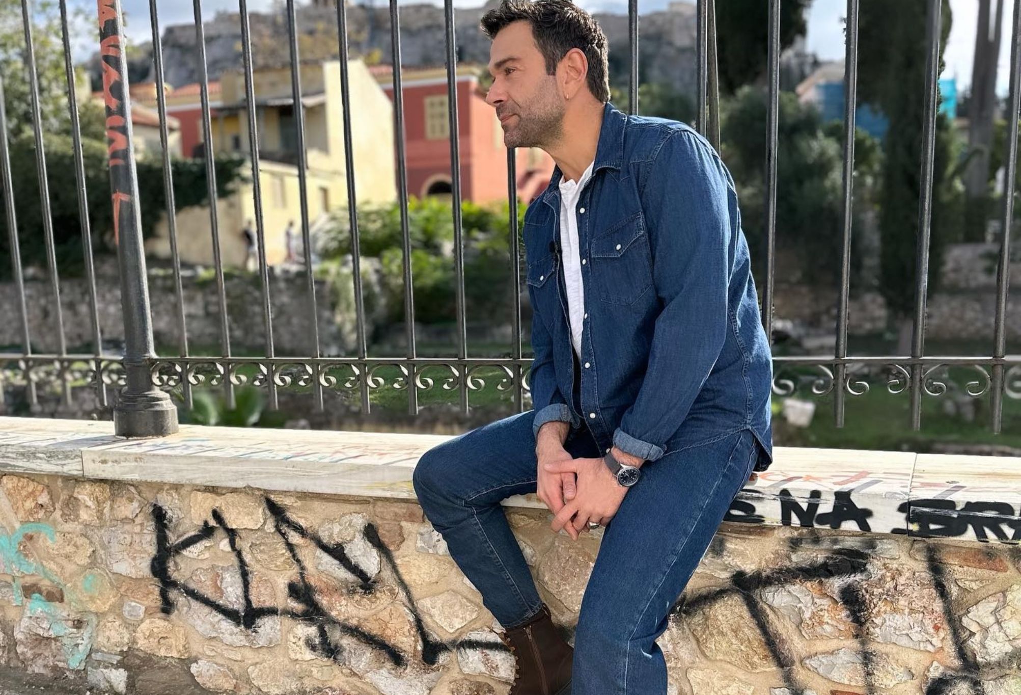 Η Γη της Ελιάς-Μάνος-