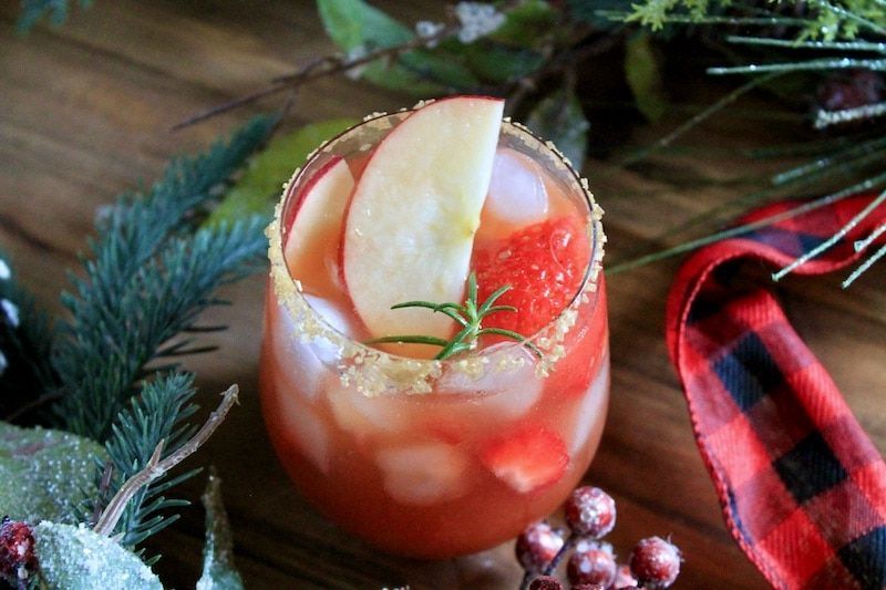 χριστουγεννιάτικο-κοκτέιλ-με-τεκίλα-και-κράνμπερις-συνταγή-