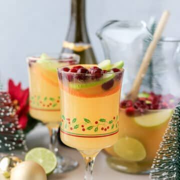 χριστουγεννιάτικο-κοκτέιλ-με-τεκίλα-και-κράνμπερις-συνταγή-