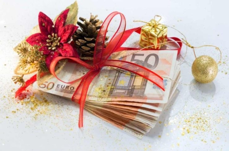 Όλες οι ημερομηνίες πληρωμής για Δώρο Χριστουγέννων, επιδόματα ΟΠΕΚΑ, επιταγή ακρίβειας, συντάξεις