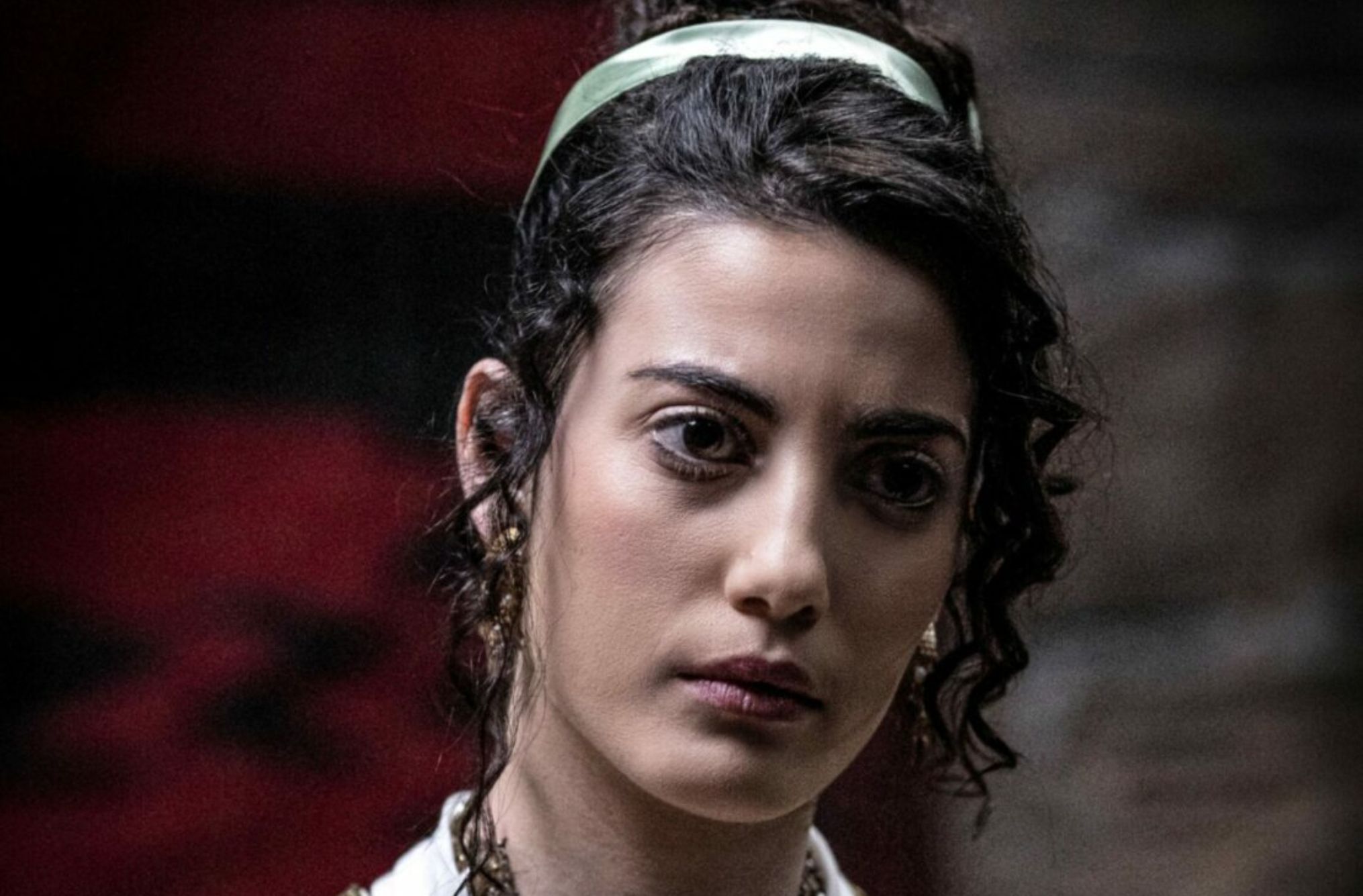 Η Μάγισσα: Συναντιέσαι κρυφά με τη γυναίκα του αδερφού σου, μην το αρνηθείς σας είδα