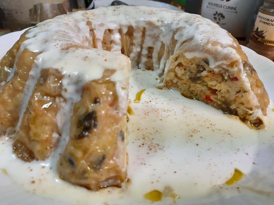 λαχανοντολμάς-σε-φόρμα-συνταγή-