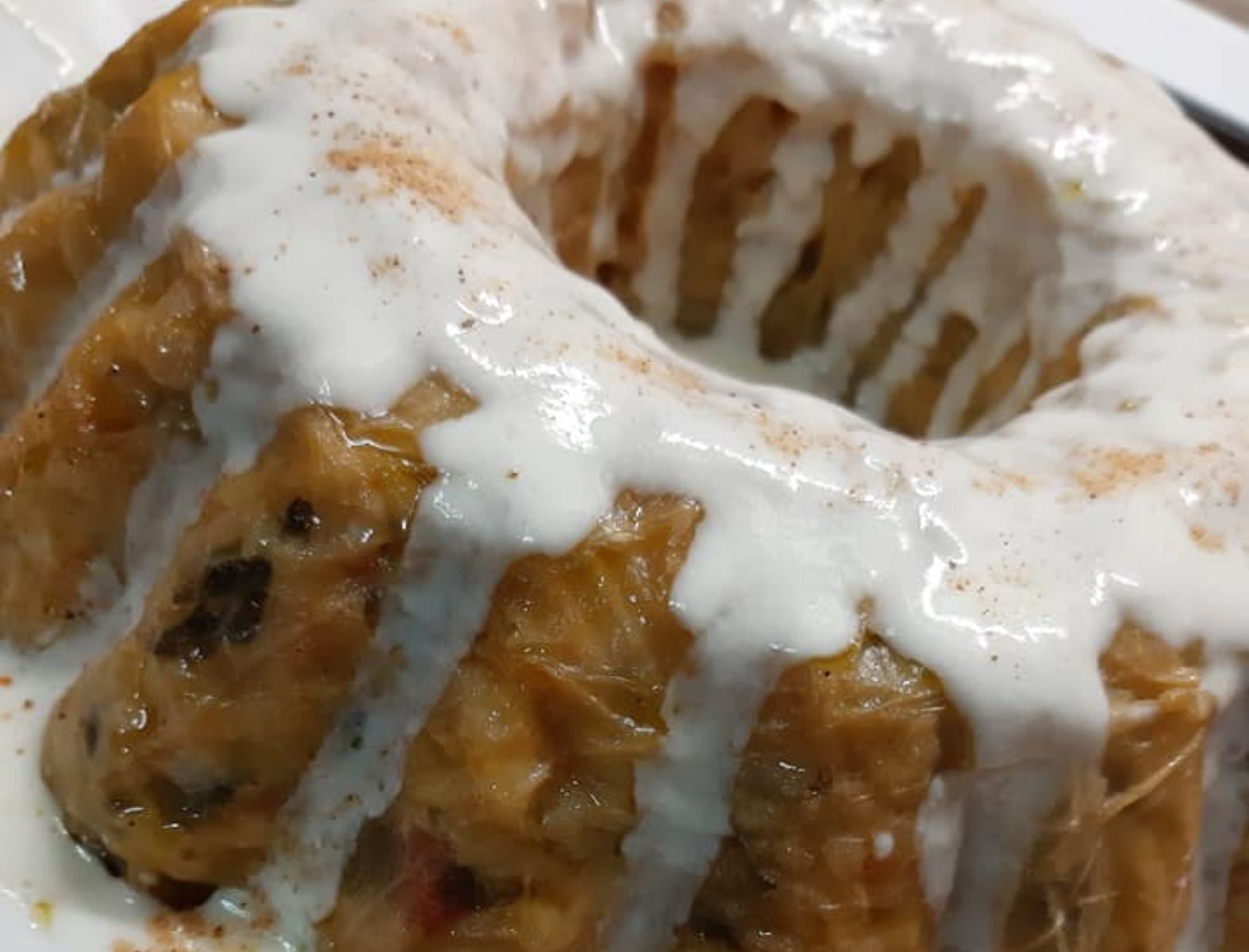 Λαχανοντολμάς σε φόρμα με αυγολέμονο