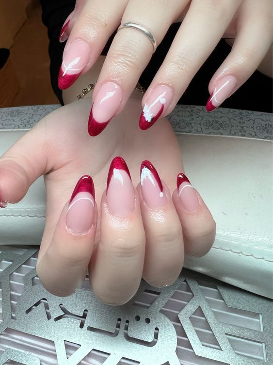 Iδέες για Χριστουγεννιάτικα νύχια με τον Άγιο Βασίλη Iδέες για Χριστουγεννιάτικα νύχια με τον Άγιο Βασίλη