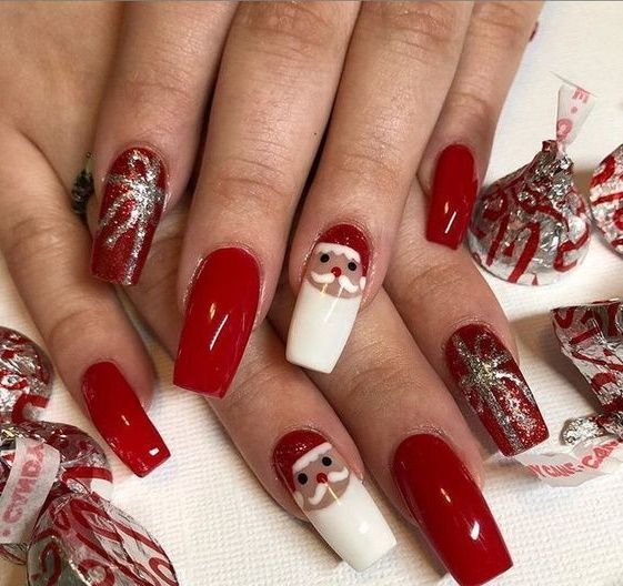 κόκκινα-νύχια-με-ασημί γκλίτερ-με-Άγιο Βασίλη-και-Ρούντολφ-ιδέες- κόκκινα-νύχια-με-ασημί γκλίτερ-με-Άγιο Βασίλη-και-Ρούντολφ-ιδέες-