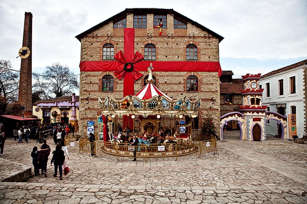 Xριστούγεννα με παιδιά: Αυτά είναι τα μέρη της Ελλάδας που πρέπει να επισκεφθείς