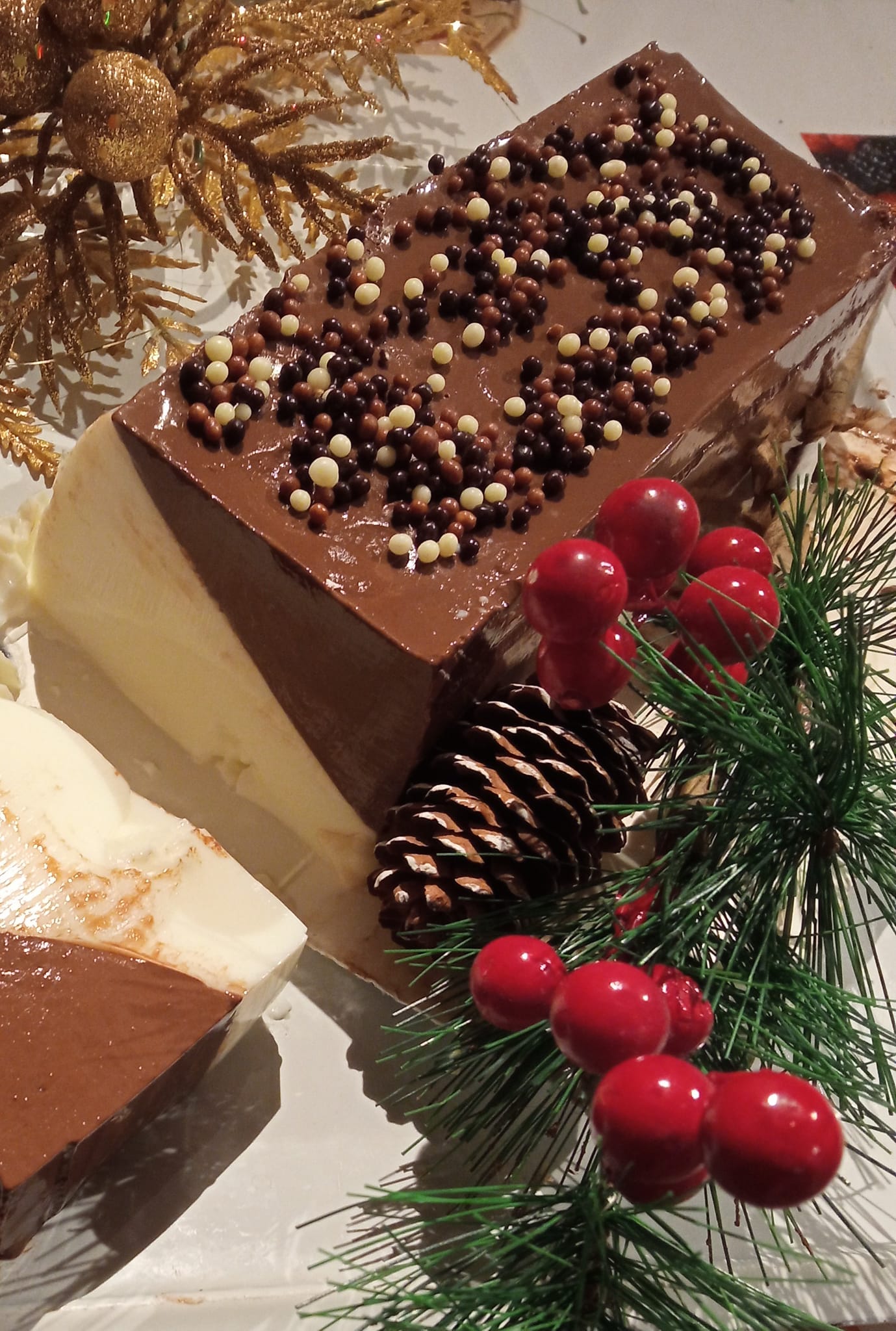 Χριστουγεννιάτικος κορμός με κρέμα σοκολάτα – βανίλια