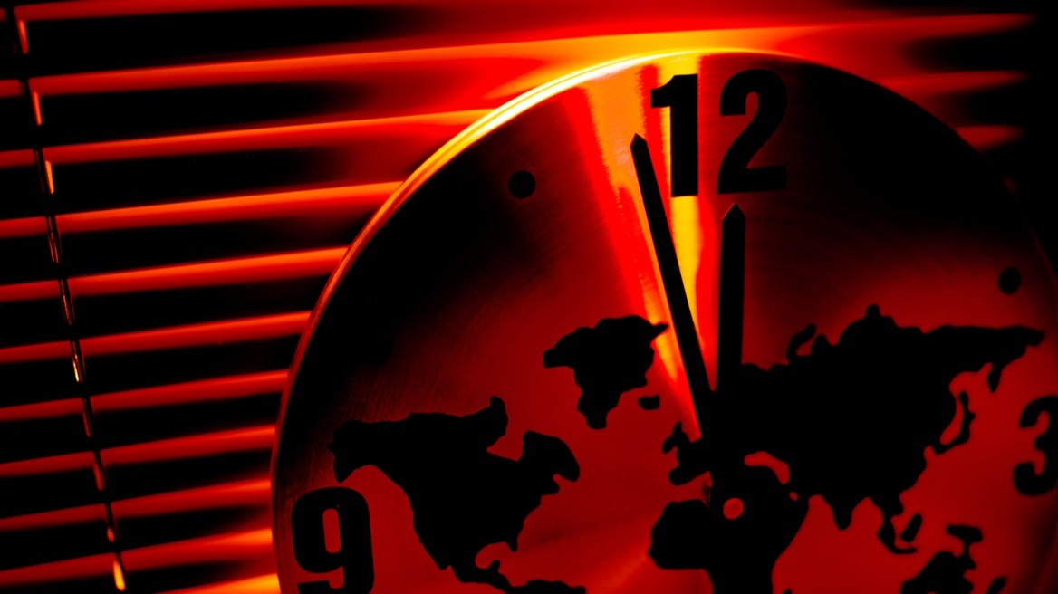 Το ρολόι της Αποκάλυψης πλησιάζει τα μεσάνυχτα – 90 δευτερόλεπτα πριν την παγκόσμια καταστροφή