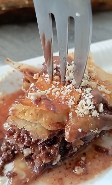 μπακλαβάς-με-nutella-για-τα-Χριστούγεννα-συνταγή- μπακλαβάς-με-nutella-για-τα-Χριστούγεννα-συνταγή-