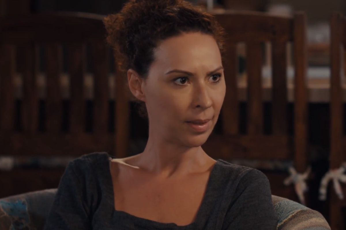 Η Γη της Ελιάς-Αρετή- Η Γη της Ελιάς-Αρετή-