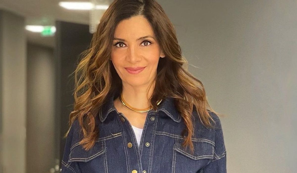 Η Κατερίνα Λέχου απο την Μάγισσα με τα παπούτσια που θα φορέσουμε όλες στις Χριστουγεννιατικες βόλτες μας στα μαγαζιά