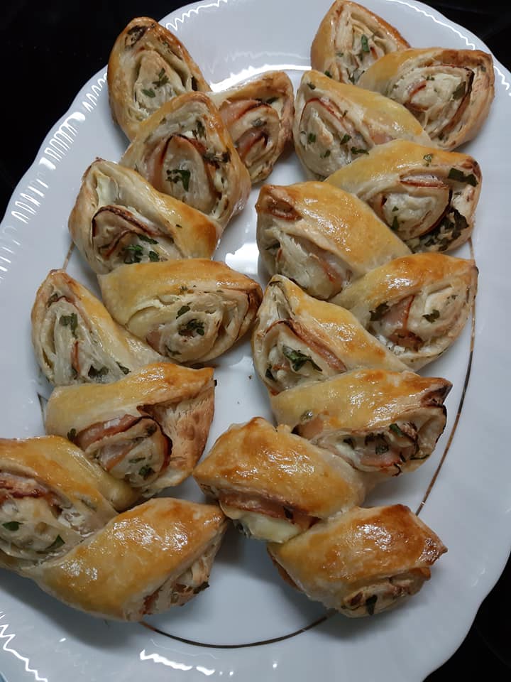 χριστουγεννιάτικο-δέντρο-με-τυρί κρέμα-και-γαλοπούλα-συνταγή-