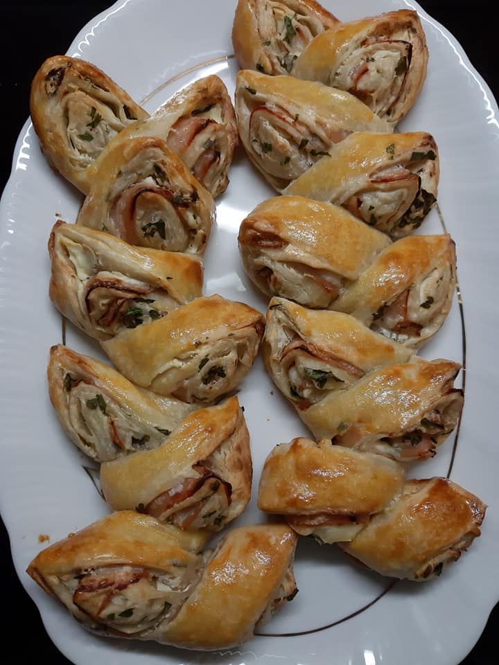 χριστουγεννιάτικο-δέντρο-με-τυρί κρέμα-και-γαλοπούλα-συνταγή-