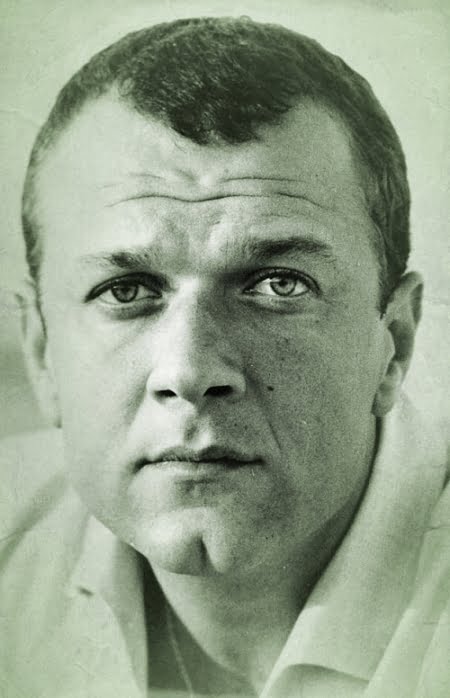 Έπαιρνε γύρω στα 20 φάρμακα την ημέρα: Ο ηθοποιός με την χαρακτηριστική βαρύτονη φωνή η ανακοπή, το τροχαίο και η εγκατάλειψη