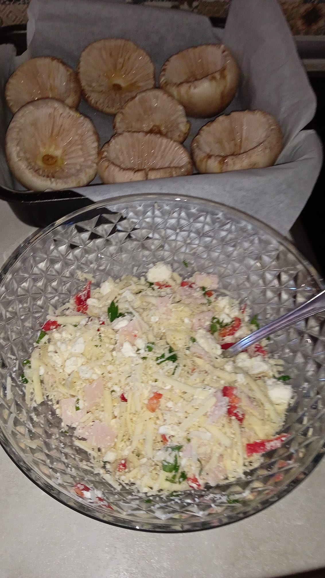 γεμιστά-μανιτάρια-με-τυριά-και-αλλαντικά-συνταγή-