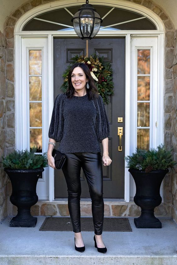 ιδέες-για-Χριστουγεννιάτικο ντύσιμο-που-κρύβει-την-κοιλιά-Χριστούγεννα 2023- ιδέες-για-Χριστουγεννιάτικο ντύσιμο-που-κρύβει-την-κοιλιά-Χριστούγεννα 2023-