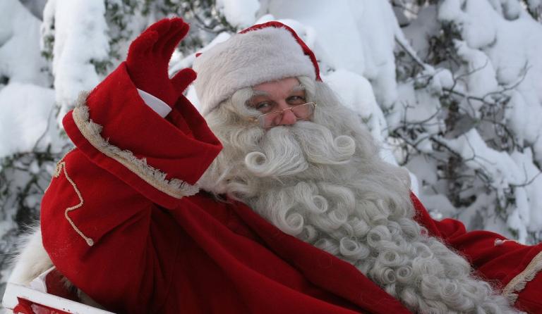κάνει-καλό-στα-παιδιά-να-πιστεύουν-στον-Άγιο Βασίλη-ψυχολόγος-συμβουλεύει-