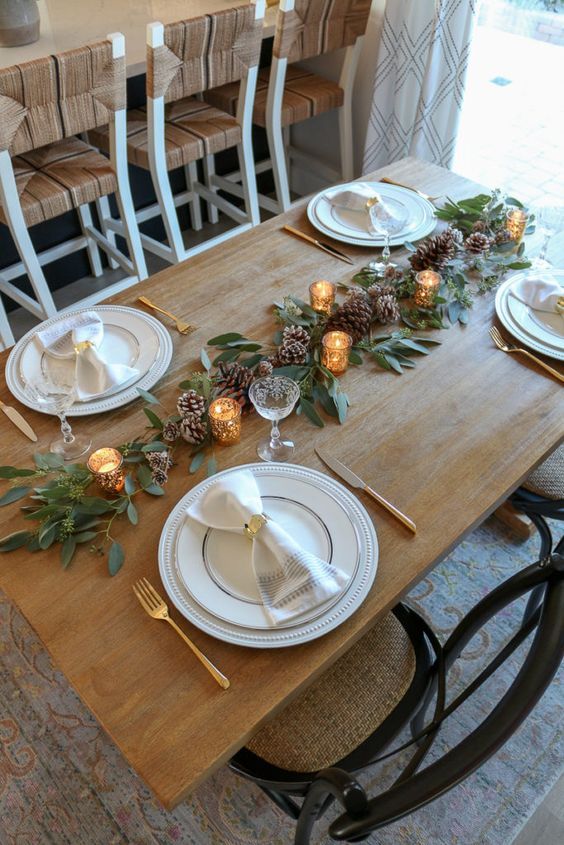 Φυσικός στολισμός στο Χριστουγεννιάτικο τραπέζι 2023 Φυσικός στολισμός στο Χριστουγεννιάτικο τραπέζι 2023