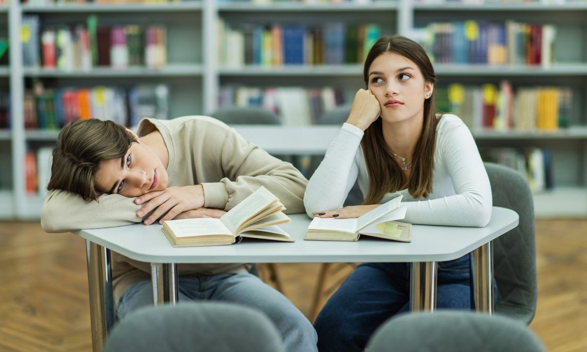 το-παιδί-πηγαίνει-στο-σχολείο-χωρίς βιβλία-αδιάβαστο-και-χάνει-τις-πρώτες ώρες-συμβουλές-