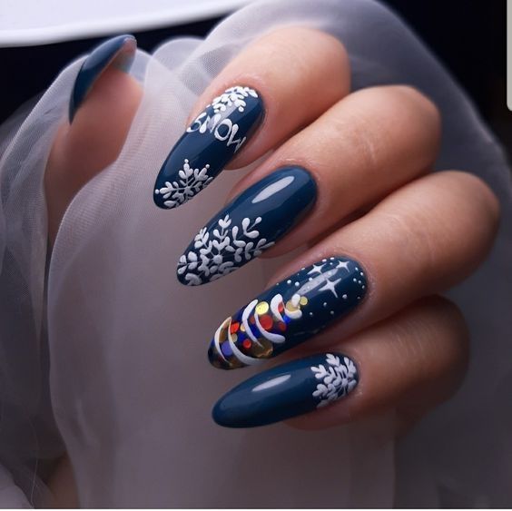 ιδέες-για-χριστουγεννιάτικα νύχια-με-χιονονιφάδες-Χριστούγεννα 2023- ιδέες-για-χριστουγεννιάτικα νύχια-με-χιονονιφάδες-Χριστούγεννα 2023-