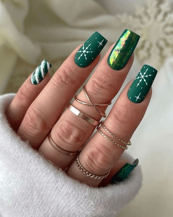 πράσινα-νύχια-με-χιονονιφάδες-ιδέες- πράσινα-νύχια-με-χιονονιφάδες-ιδέες-