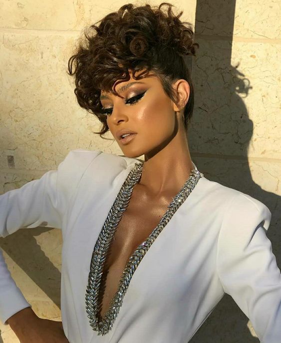 κοντά μαλλιά-με-μπούκλες-ιδέες- κοντά μαλλιά-με-μπούκλες-ιδέες-