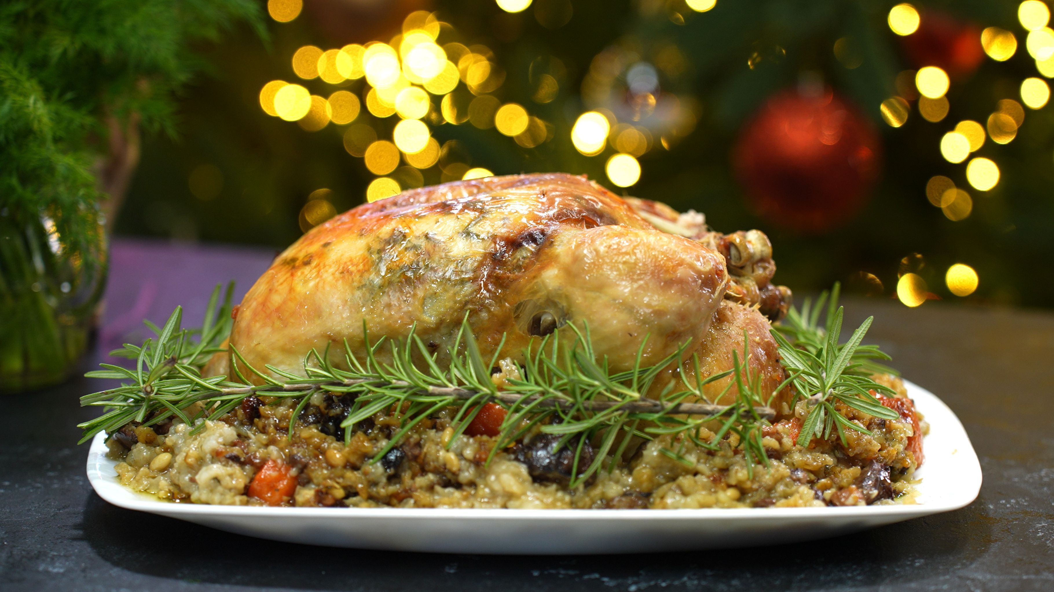 γεμιστό-κοτόπουλο-για-τα-Χριστούγεννα 2023-συνταγή-
