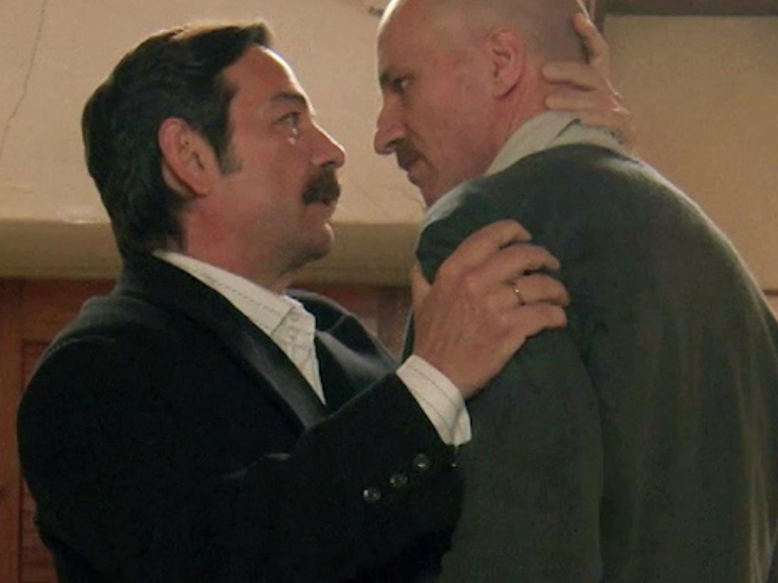 Η Παραλία-Καραχάλιος-