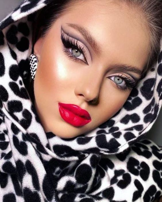 ιδέες-για-Χριστουγεννιάτικο μακιγιάζ-στο-Χριστουγεννιάτικο-ρεβεγιόν-Χριστούγεννα 2023- ιδέες-για-Χριστουγεννιάτικο μακιγιάζ-στο-Χριστουγεννιάτικο-ρεβεγιόν-Χριστούγεννα 2023-