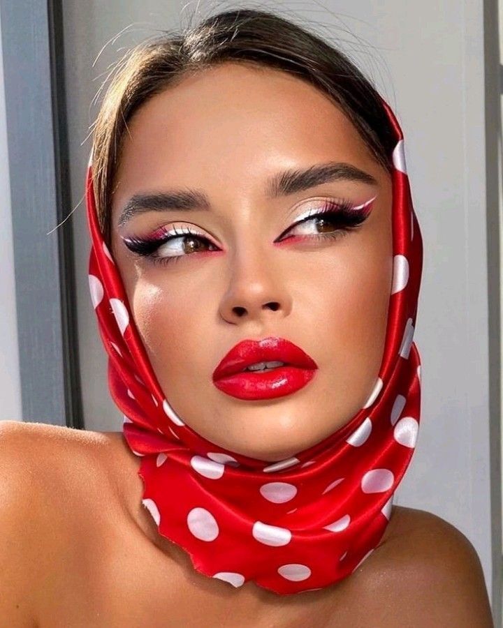 ιδέες-για-Χριστουγεννιάτικο μακιγιάζ-στο-Χριστουγεννιάτικο-ρεβεγιόν-Χριστούγεννα 2023- ιδέες-για-Χριστουγεννιάτικο μακιγιάζ-στο-Χριστουγεννιάτικο-ρεβεγιόν-Χριστούγεννα 2023-