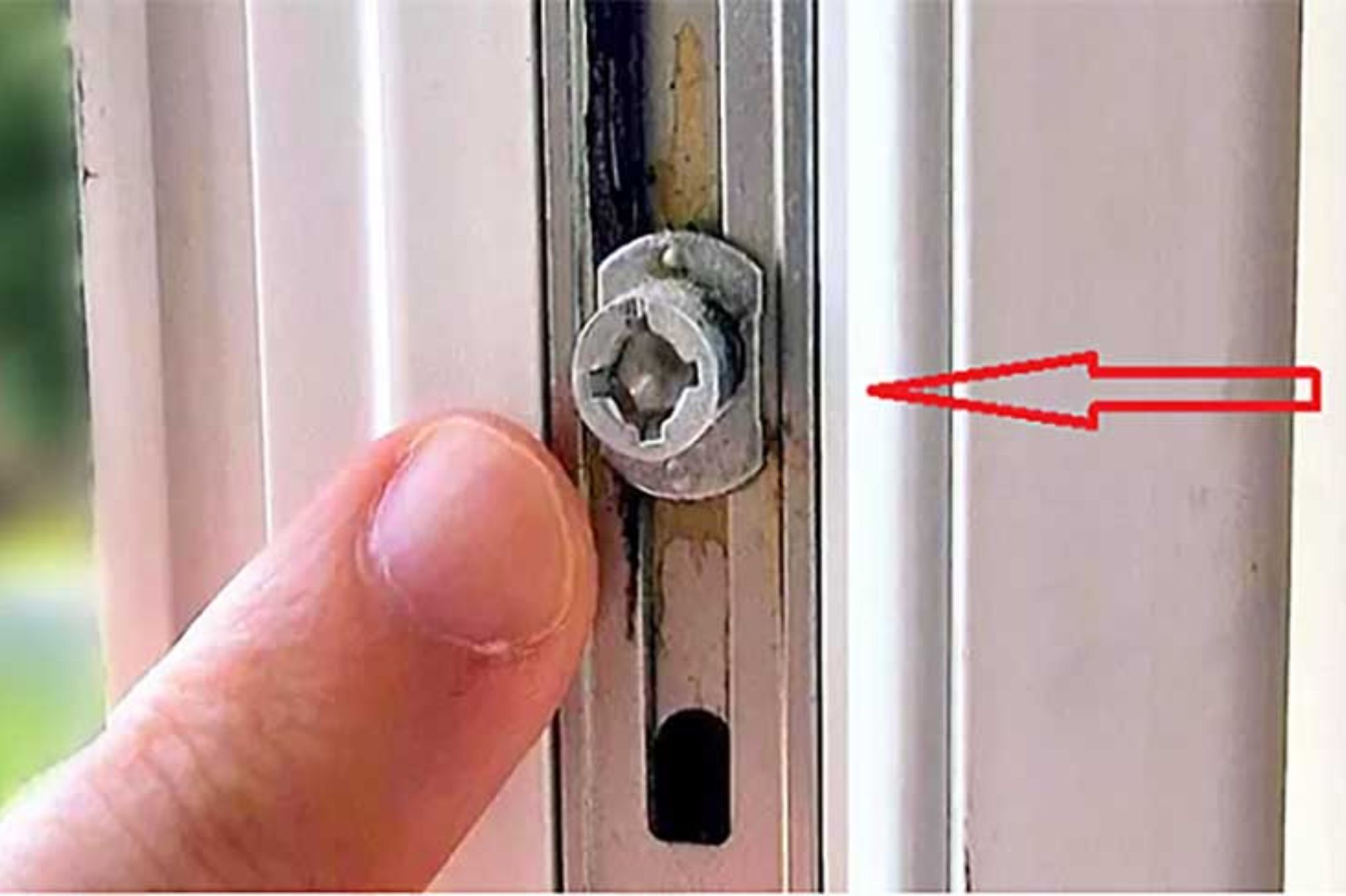 Κρύο απώλεια θερμότητας και φουσκωμένοι λογαριασμοί: Αλλάξετε τα παράθυρα και τις μπαλκονόποτρες σε χειμερινή λειτουργία και εξοικονομήσετε ενέργεια