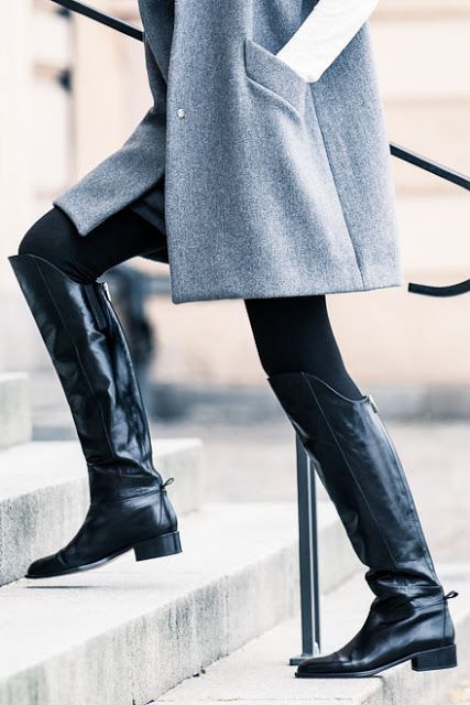 Η Αμαλία Καβάλη απο το Ναυάγιο φοράει τις μπότες θα σε βολέψουν απόλυτα τον φετινό Χειμώνα