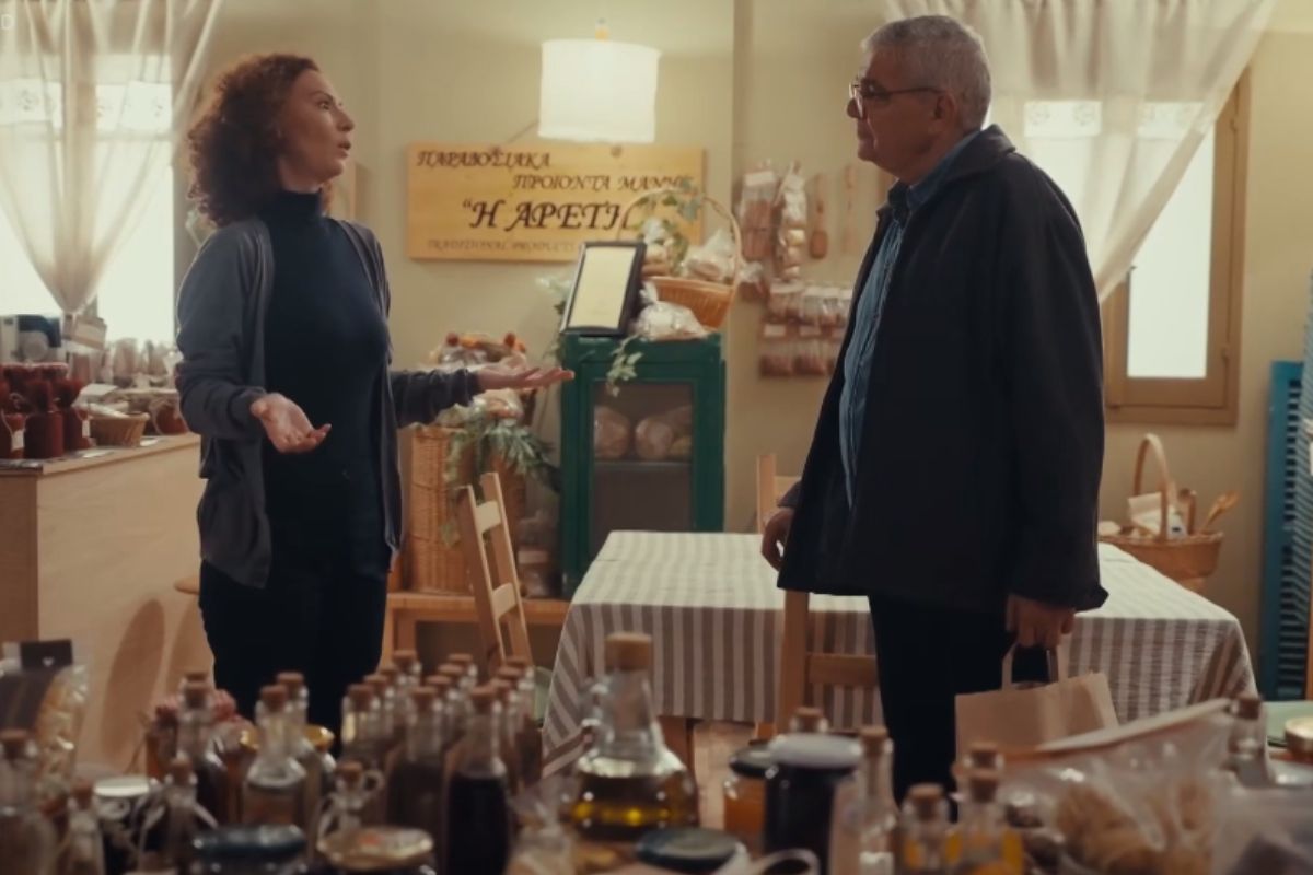 Η Γη της Ελιάς: Η Αρετή πέφτει στο κρεβάτι με τον Τάσο