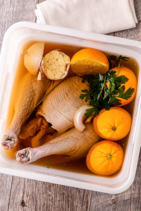 άλμη-για-γεμιστή γαλοπούλα-γεμιστό κοτόπουλο-κόκορα-για-τα-Χριστούγεννα-συνταγή-