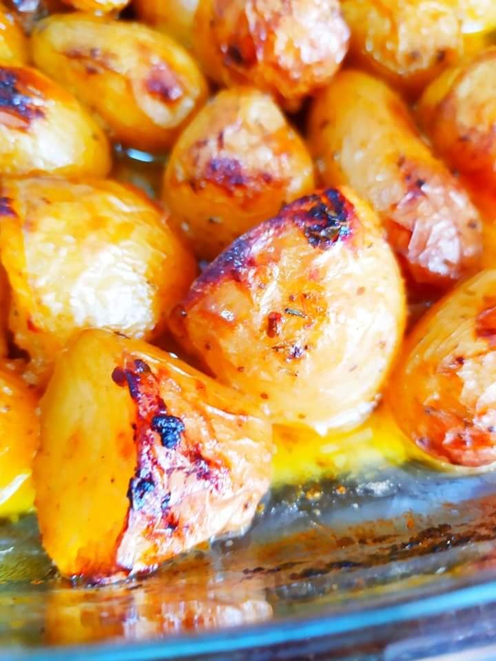 πατάτες baby-στον-φούρνο-για-τα-Χριστούγεννα-Πρωτοχρονιά-συνταγή-