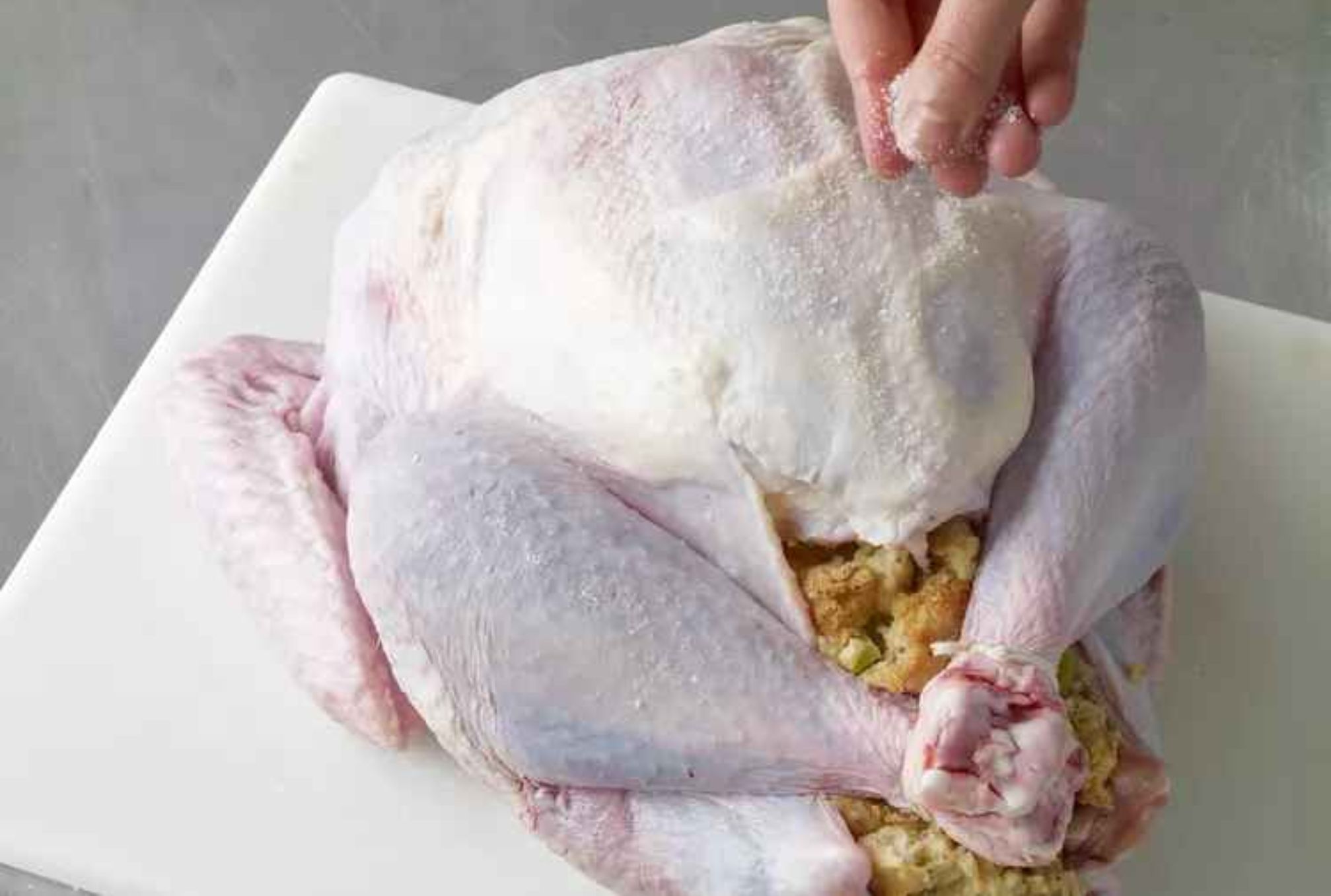 Πως ράβουμε και γεμίζουμε γαλοπούλα ή κοτόπουλο