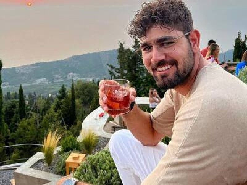 Πέθανε από ανακοπή ο 28χρονος αδερφός του Νίκου Πολυδερόπουλου