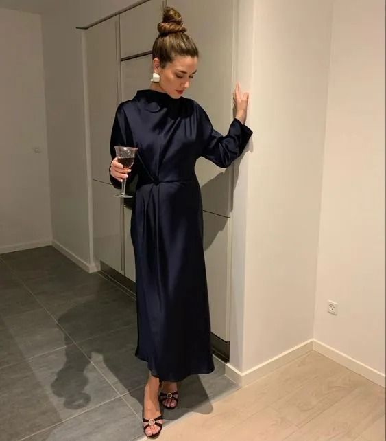 μάξι-μαύρο-σατέν φόρεμα-ιδέες-