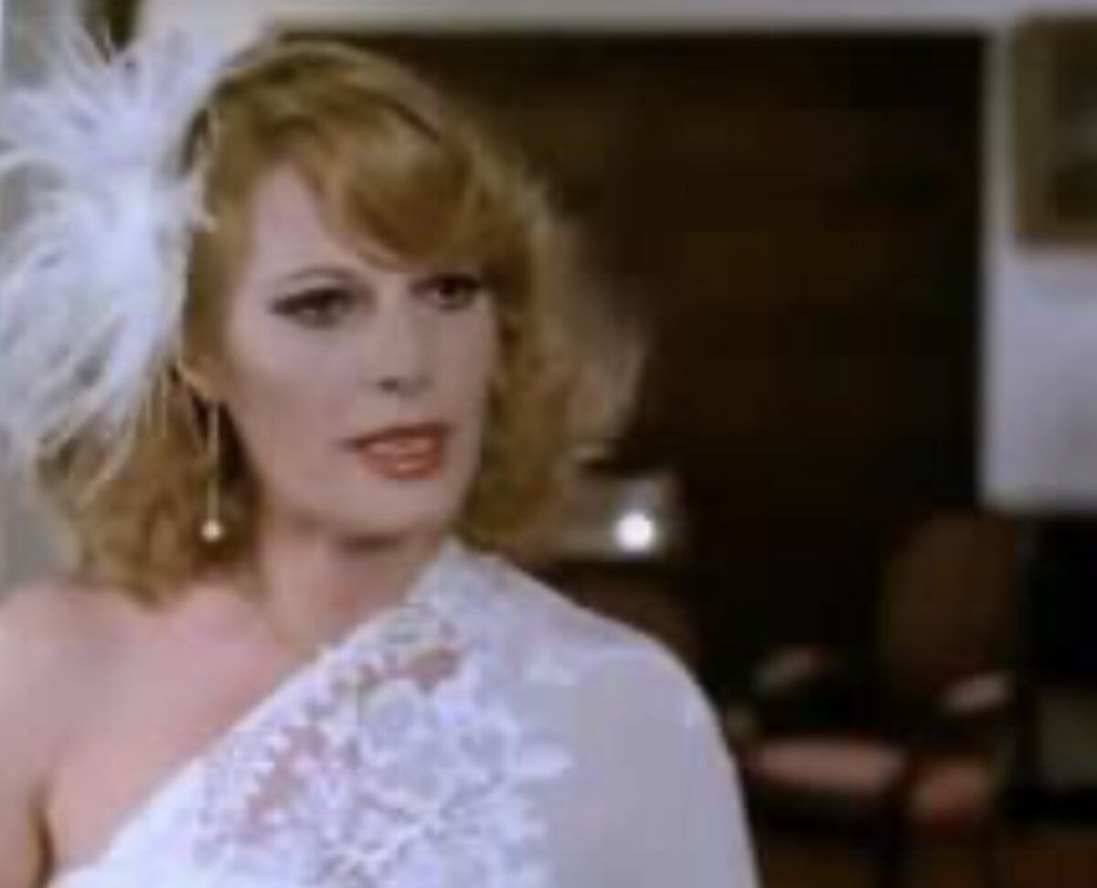 Έφυγε απο την ζωή η ηθοποιός Χαριτίνη Καρόλου