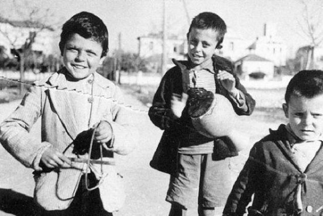 όταν-λέγαμε-παλιά-τα-κάλαντα-διαφορές-με-το-σήμερα-