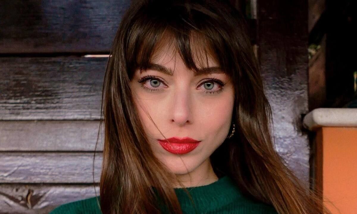 Ψάχνεις το παλτό του Χειμώνα 2024 : Η Ιφιγένεια Πιερίδου απο την Ηλέκτρα σου δίνει την τέλεια επιλογή