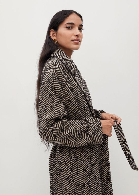 Ψάχνεις το παλτό του Χειμώνα 2024 : Η Ιφιγένεια Πιερίδου απο την Ηλέκτρα σου δίνει την τέλεια επιλογή