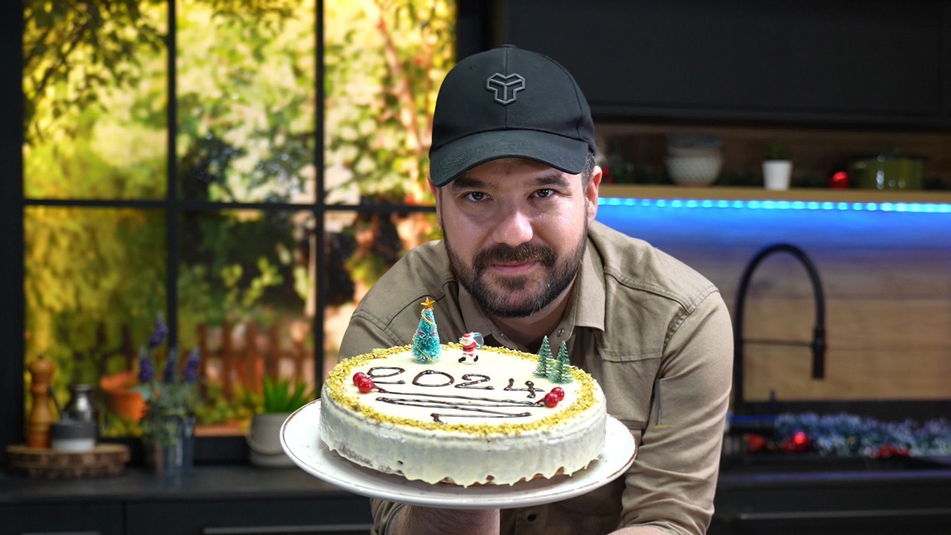 βασιλόπιτα-με-λευκό γλάσο-συνταγή-