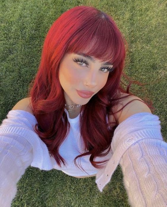 κοντές αφέλειες-σε-μακριά μαλλιά-με-cherry cola-ιδέες-