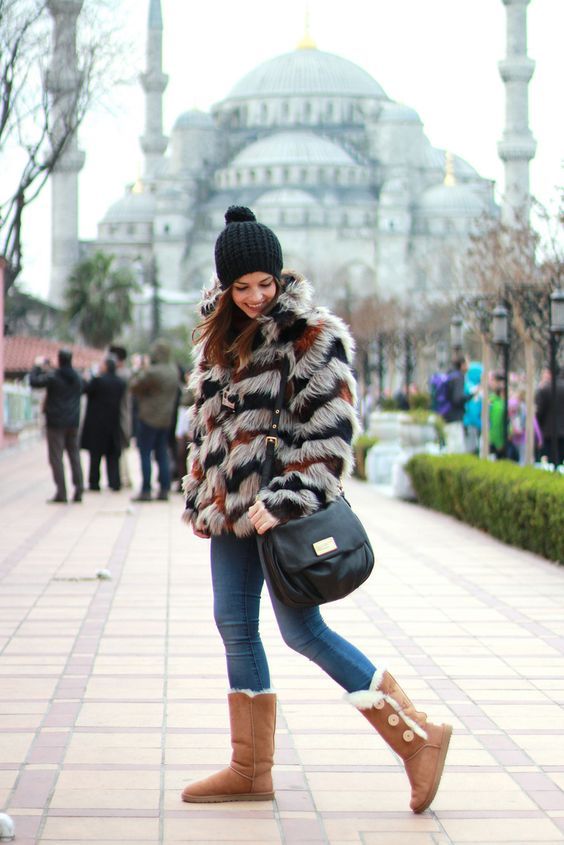 μπότες-ugg-με-γούνινο πανωφόρι-ιδέες- μπότες-ugg-με-γούνινο πανωφόρι-ιδέες-