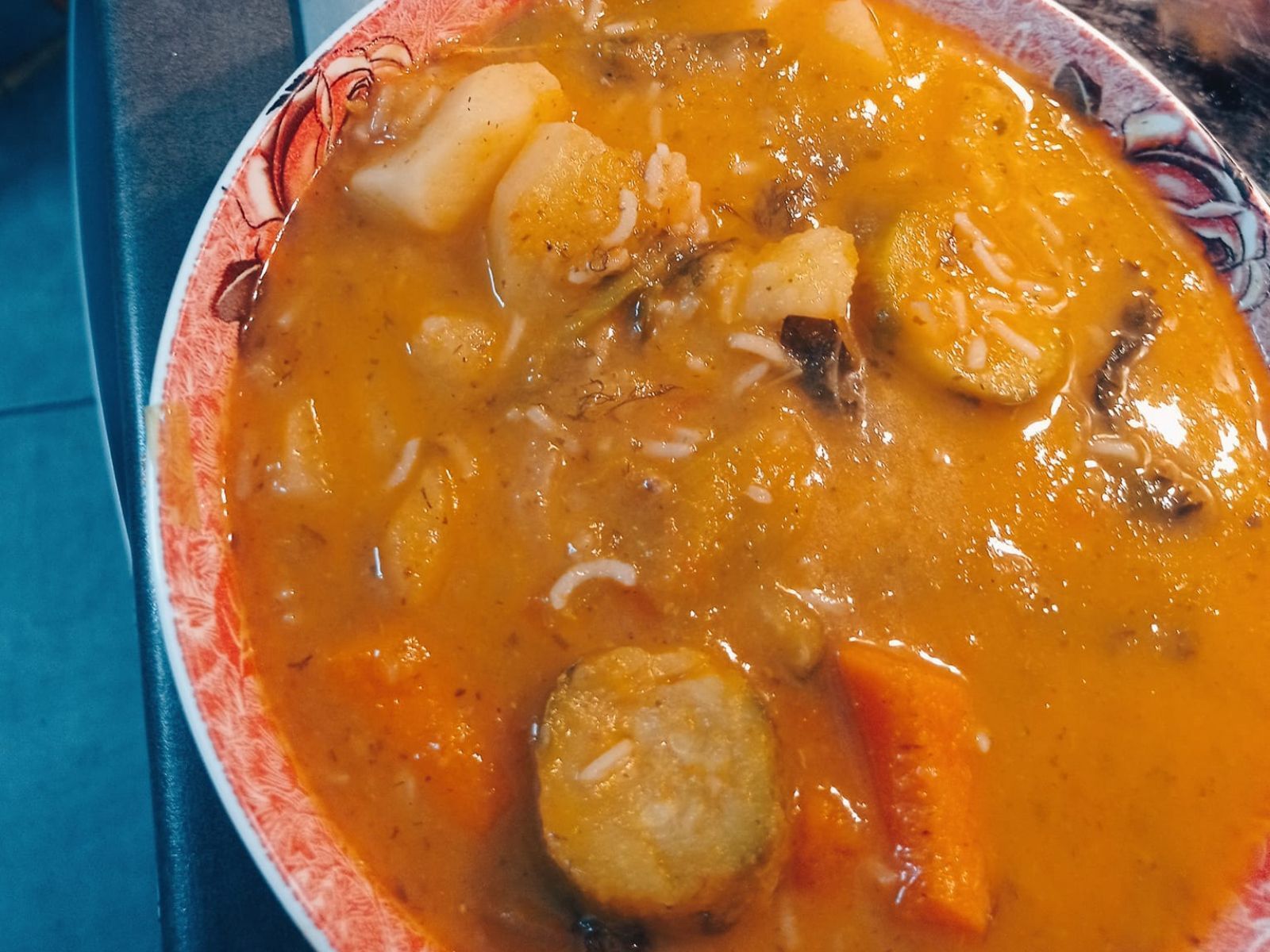 ψαρόσουπα-με-σάλτσα ντομάτας-συνταγή-