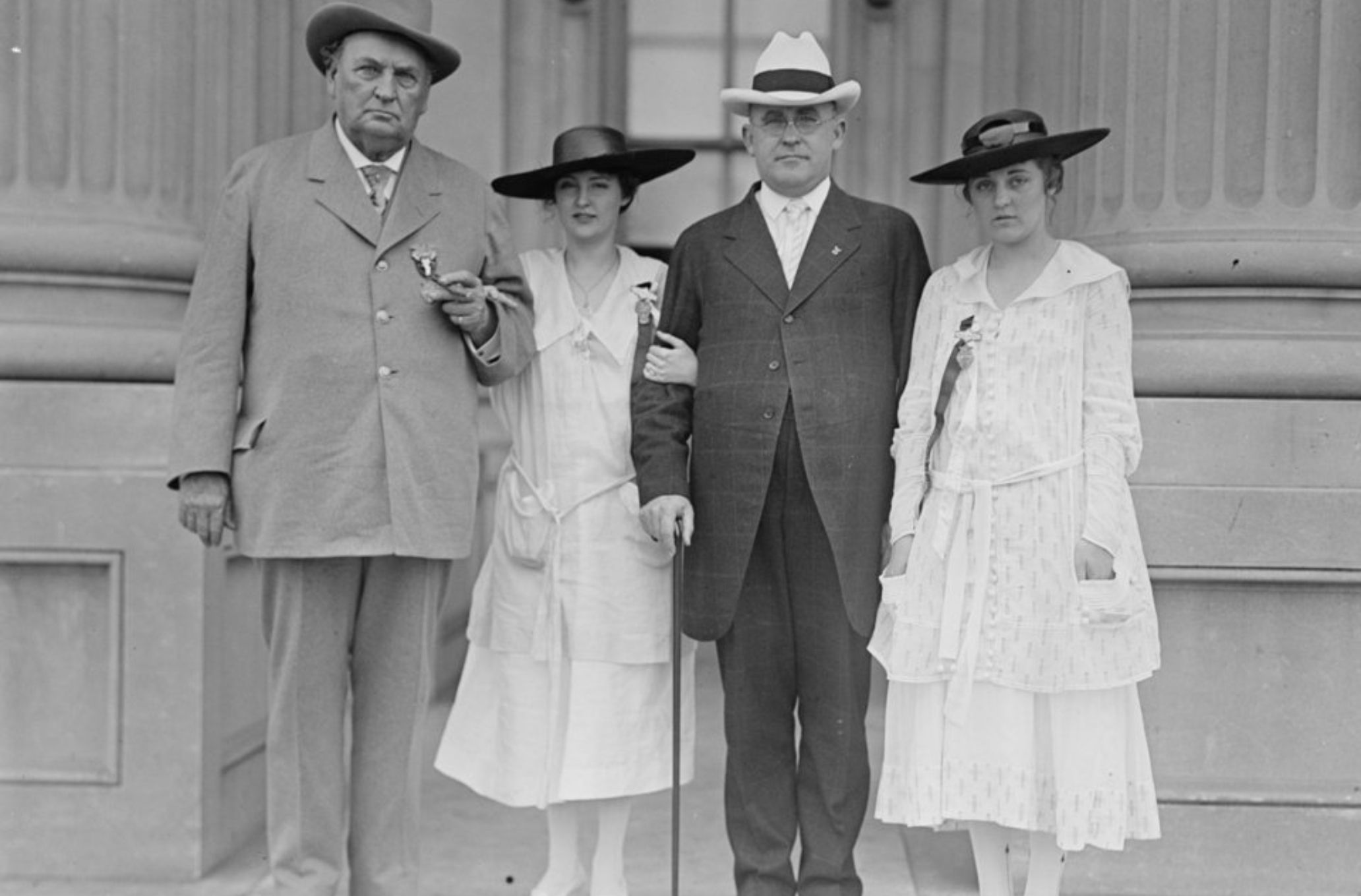 Tallulah Bankhead: Η ζωή και η εκρηκτική προσωπικότητα της γυναίκας που ενέπνευσε τον χαρακτήρα της Κρουέλα ντε Βιλ