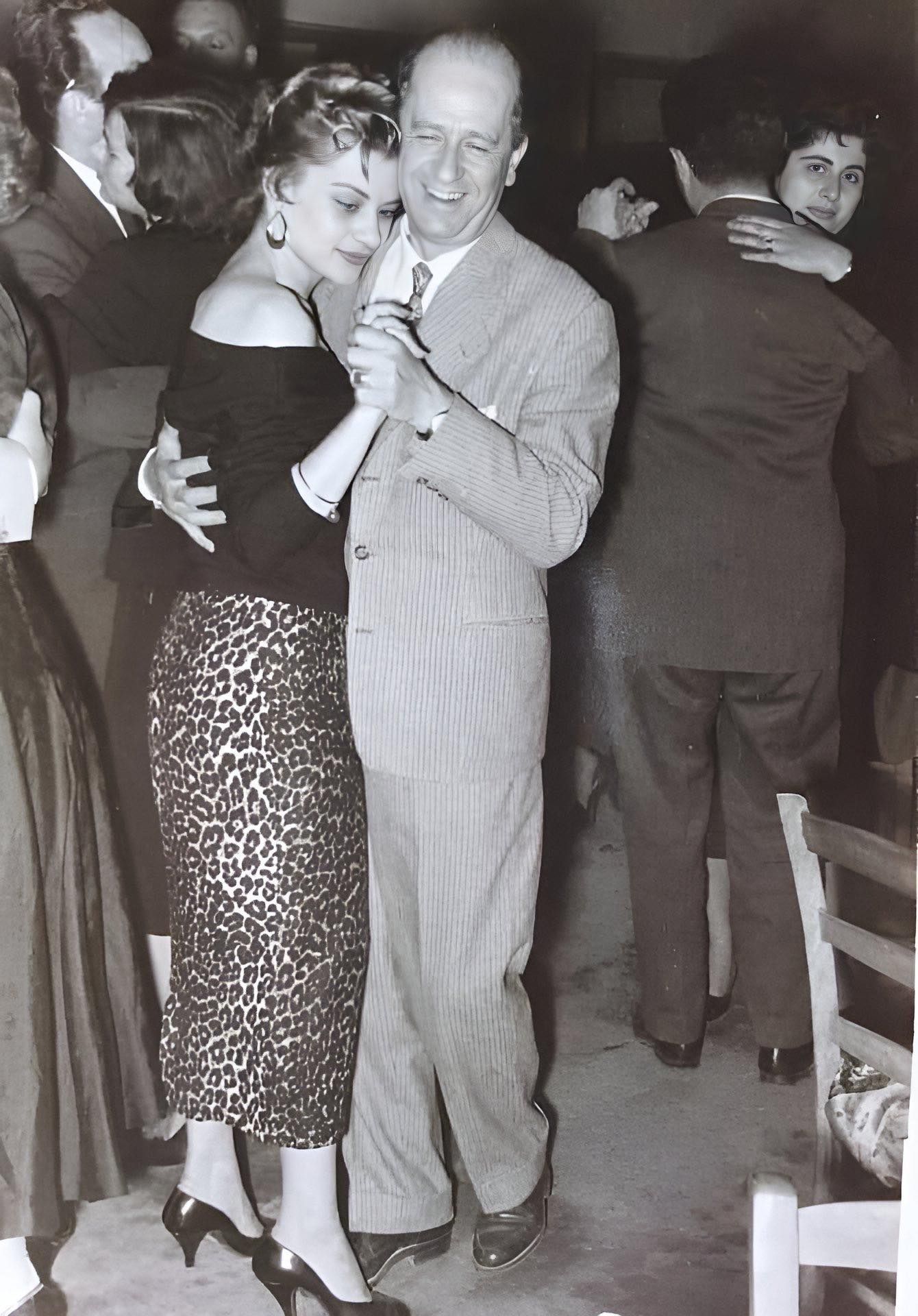 Τι γύρευες στα πεύκα Ρούλα Κάμπια ήσουνα : Η ηθοποιός του Ελληνικού Σινεμά που αγαπήθηκε απο τις ατάκες της