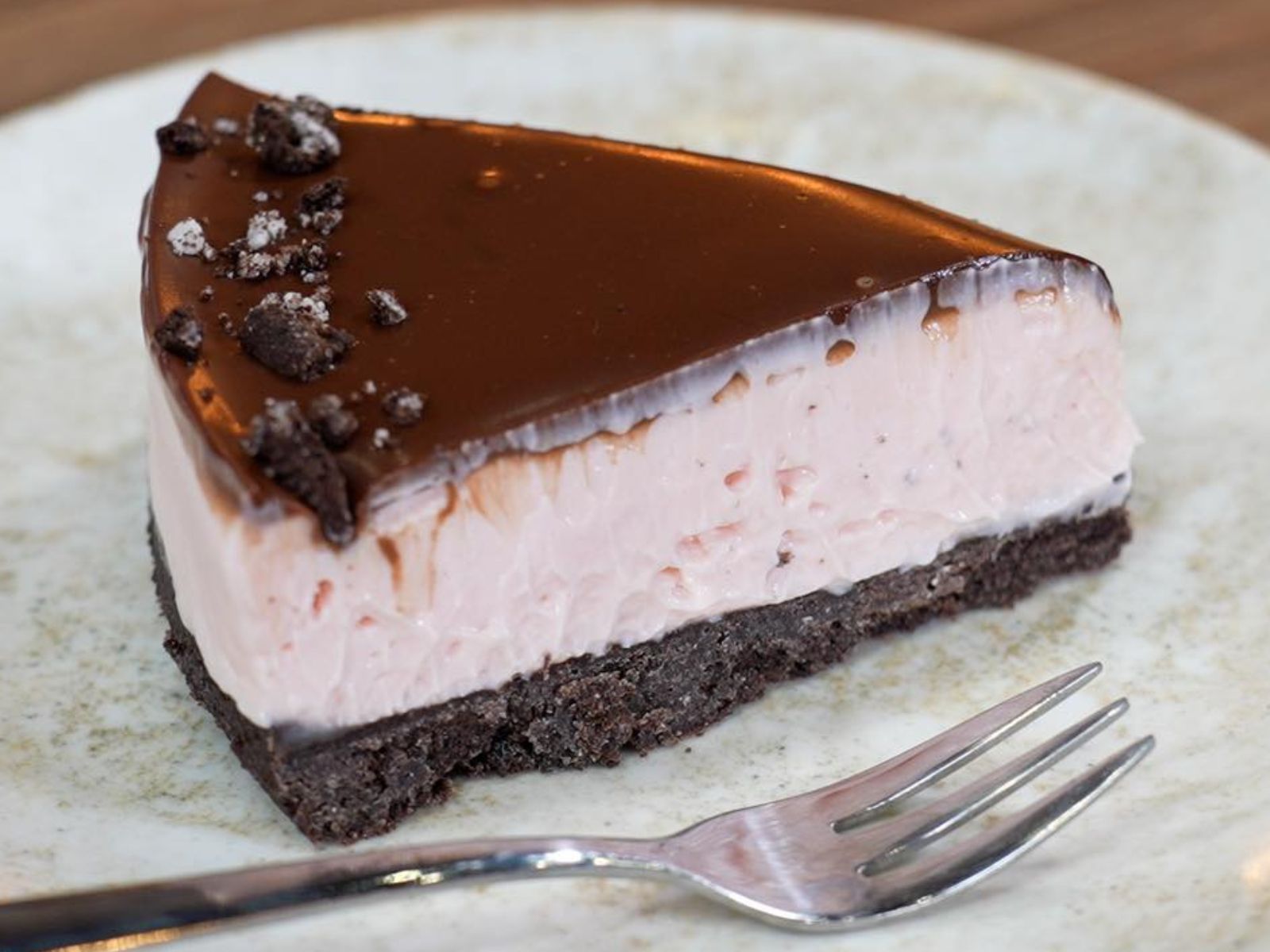 γλυκό ψυγείου-σοκολάτα-φράουλα-συνταγή-