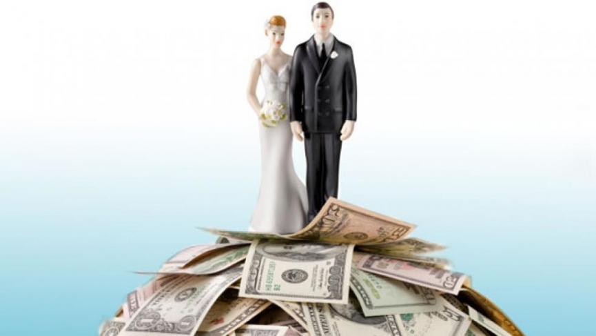 Η Γυναίκα του αδερφού μου τον παντρεύτηκε για τα λεφτά  αλλά δεν θα της περάσει
